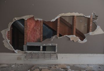 Eco-friendly equipment used for mold remediation after water damage in Pasadena